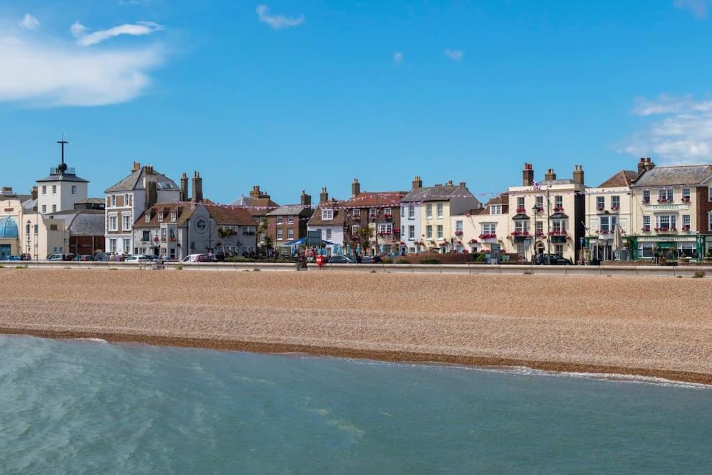 Pilots Lodge By Deal Castle With Free Parking Exteriör bild